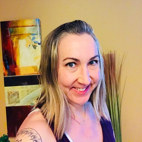 Meet your Posher, Jen - Picture 1 of 1